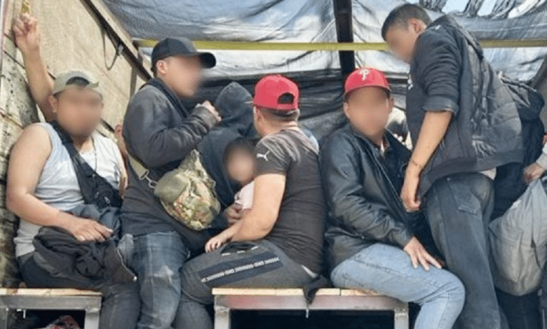 Rescatan a 130 migrantes de Guatemala en Veracruz