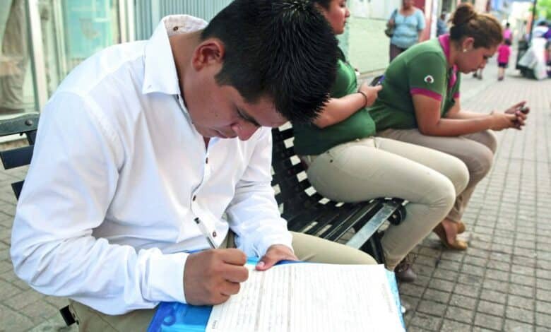 Solicitud de empleo.