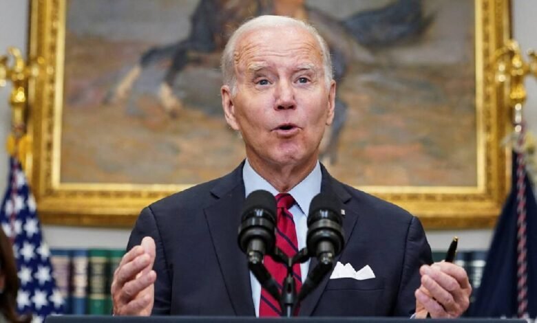 Biden admite que la frontera con México no es segura