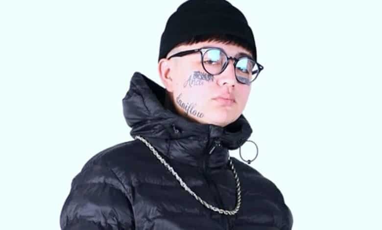 Se burlan en internet por la caída de Dani Flow