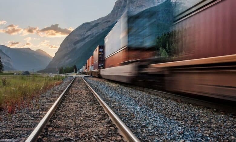 Tres empresas interesadas en proyecto de trenes de pasajeros
