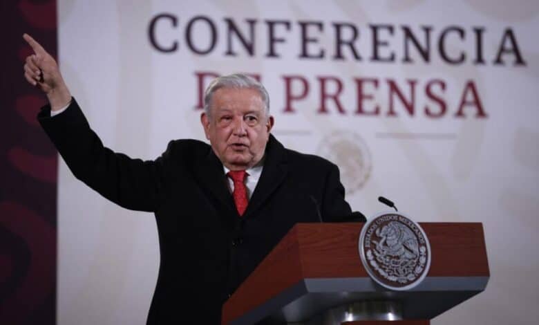 AMLO.