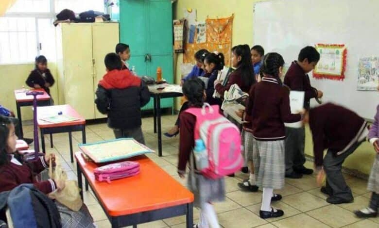 Asegura SEP que con beca universal disminuyó abandono escolar