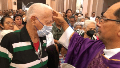 Acuden fieles a miércoles de Ceniza en Catedral de Veracruz