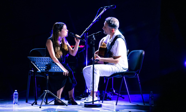 La veracruzana Natalia Lafourcade se presentó en el Foro de Boca del Río junto a Drexler