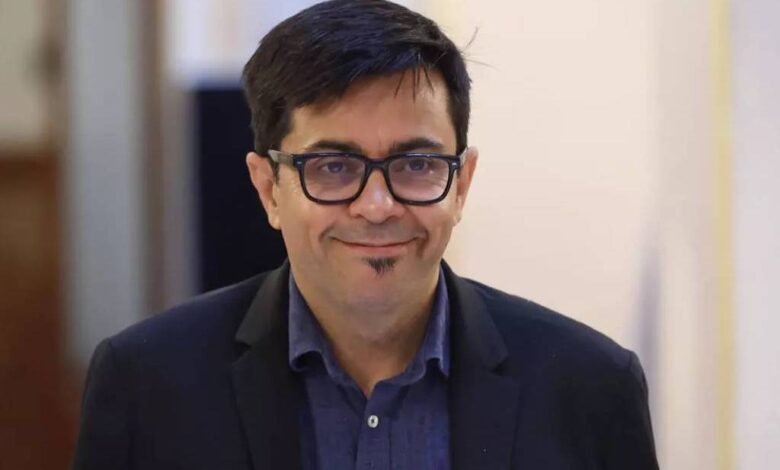 Diputado español defiende a AMLO y Sheinbaum tras dichos de colega