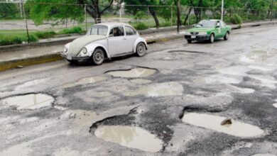 Se reportan baches en calles del centro de Veracruz