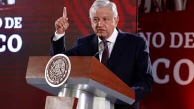 AMLO rechaza riesgo de "retroceso democrático" como plantea CEM