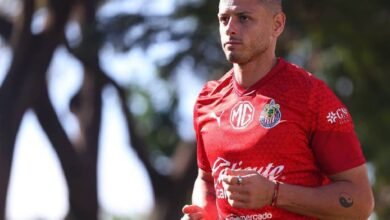 "Chicharito" Hernández regresa a la convocatoria con Chivas