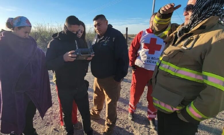 Localizan con vida a migrantes extraviados en desierto de Samalayuca