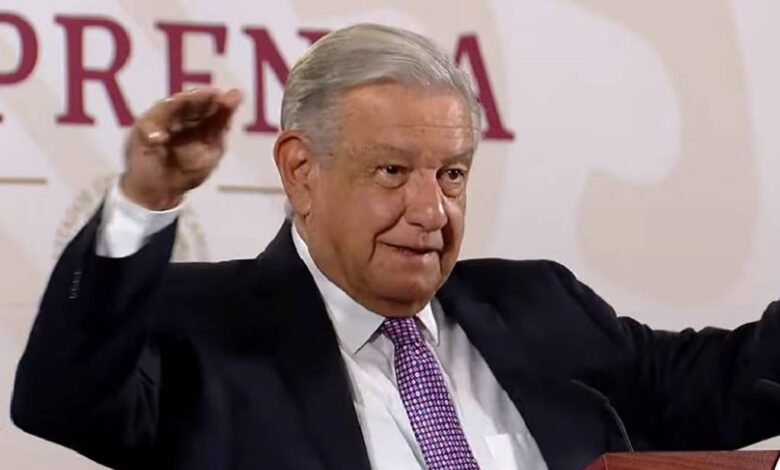 AMLO acusa a afores y bancos de campaña contra reforma a pensiones