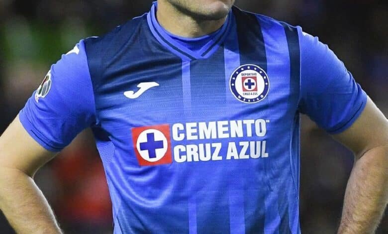 Exjugador de Cruz Azul es agredido con una navaja en pleno partido