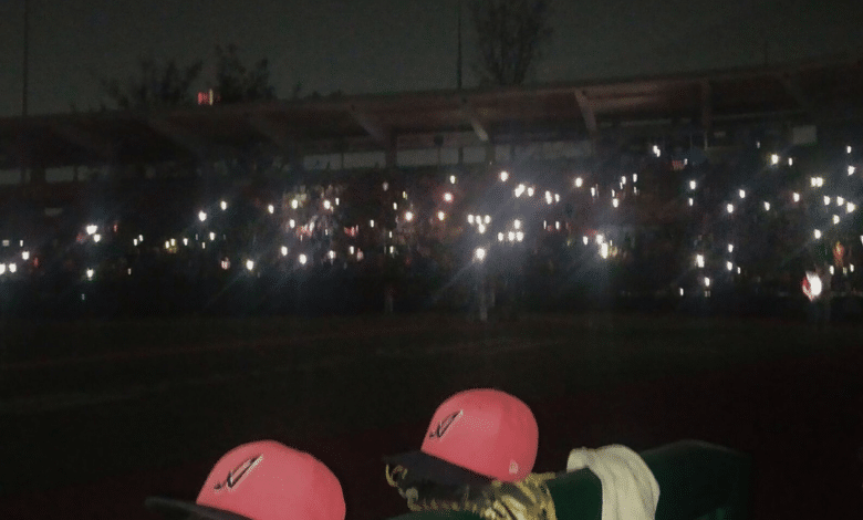 Estadio Beto Ávila se queda sin luz en pleno partido del Águila de Veracruz