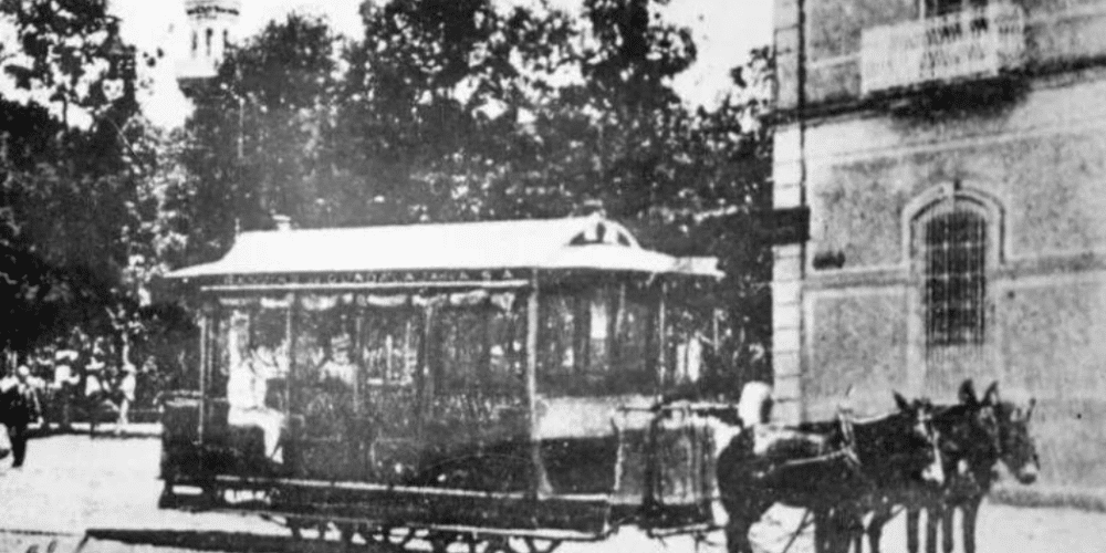 ¿Sabías que el primer tren en Orizaba era jalado por mulitas?