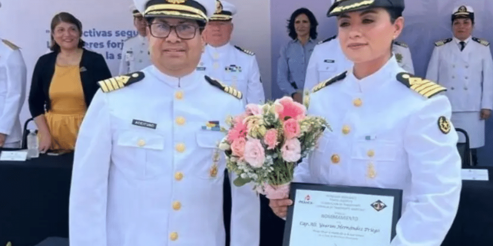 Ella es la primera mujer capitana de un buque tanque de Pemex; es de Veracruz