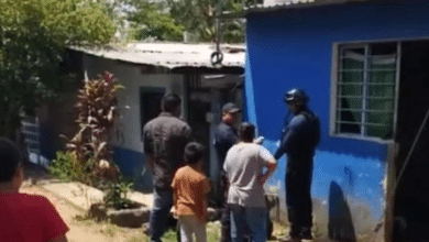 Hombre lanza bomba molotov a vivienda en Veracruz; sus hijos estaban dentro