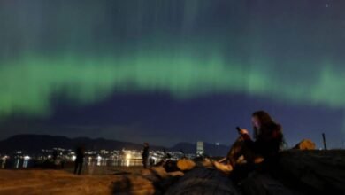 Así se vive una noche más de auroras boreales en el mundo
