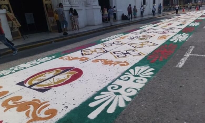 Veracruz conmemora 500 Años de evangelización con tapete artesanal