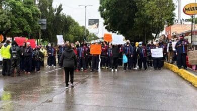 Bloqueo en Circuito Interior por trabajadores de limpieza del IPN