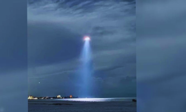 Fotografía de extraña luz en Playas de Veracruz causa sensación en redes