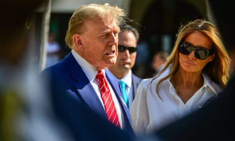 Melania Trump pide "superar el odio" tras ataque a Donald Trump