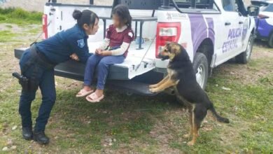 Policías rescatan a niña que deambulaba por calles de Pachuca