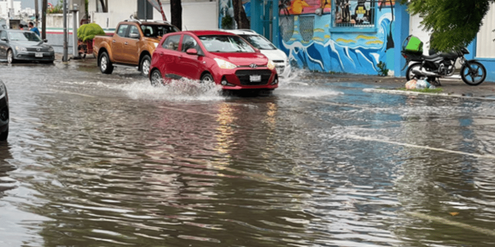 Lluvias atípicas generan inundaciones en Veracruz y Boca del Río