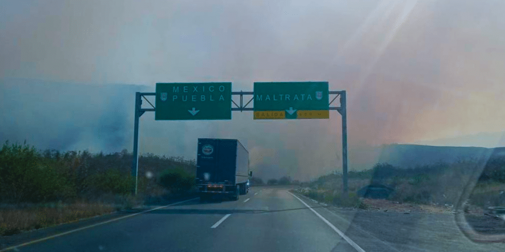 Deslave en Cumbres de Maltrata bloquea temporalmente importante vía en Veracruz