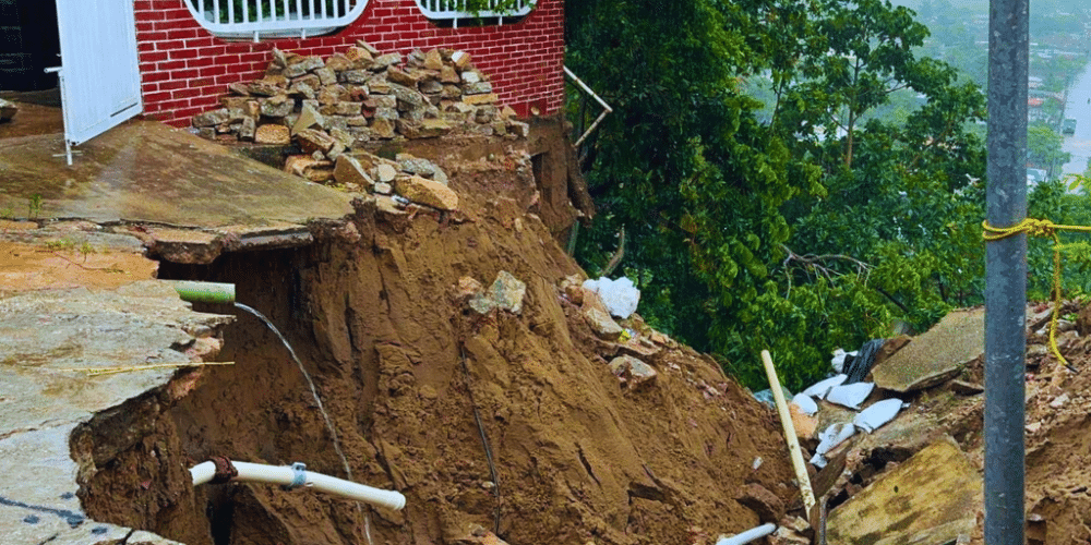 Lluvias en Veracruz dejan más de 2,500 viviendas dañadas y localidades incomunicadas