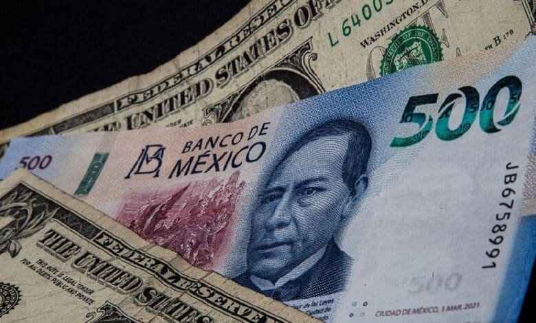 Precio del dólar abre en 17.30 pesos al mayoreo este 1 de diciembre