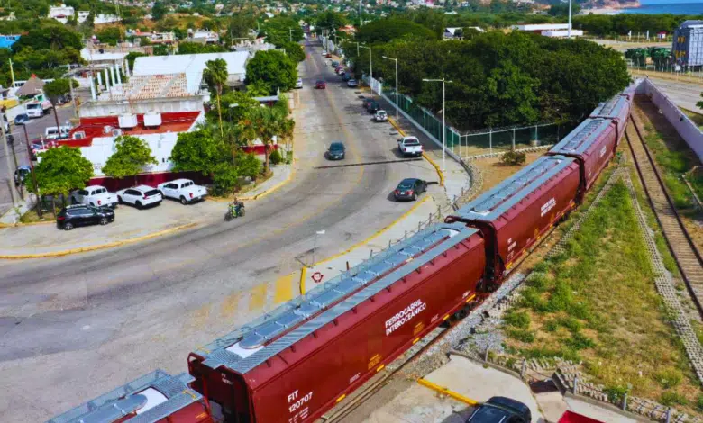 Secretaría de Marina y el Ferrocarril del Istmo de Tehuantepec realizan Viaje Transístmico de 2000 toneladas de trigo, propiedad de VITERRA México