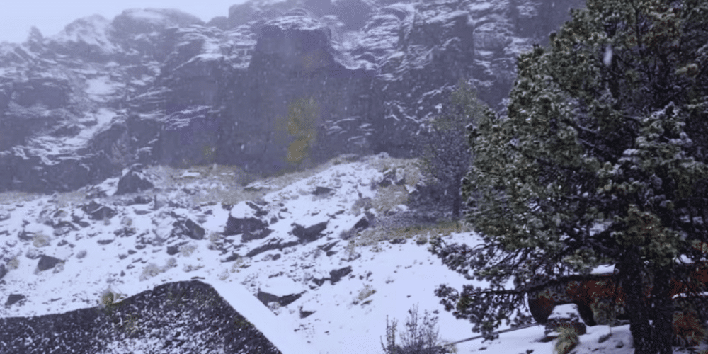 Así fue la caída de nieve en Las Vigas, Veracruz