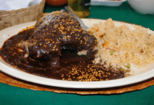 Así es como se prepara el famoso mole de Xico
