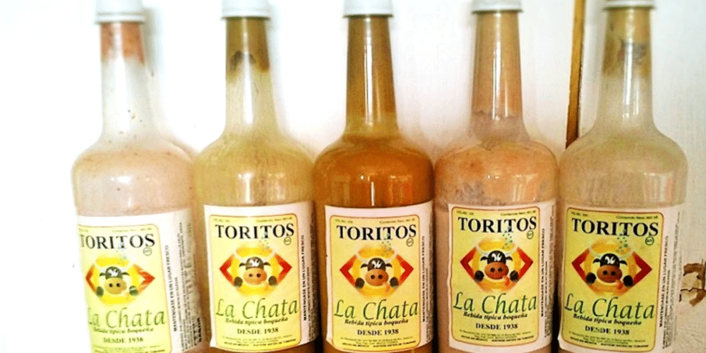 El torito, la bebida típica de licor con frutas