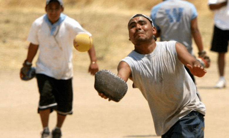 La tradición de la pelota mixteca en comunidades indígenas.