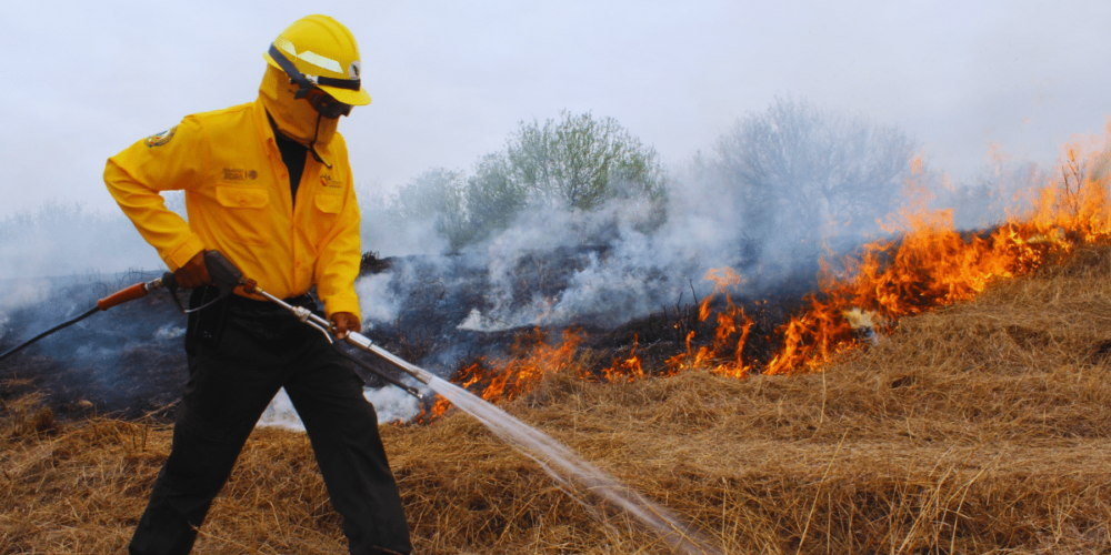 Guardia Estatal combate incendio en El Cielo, Tamaulipas