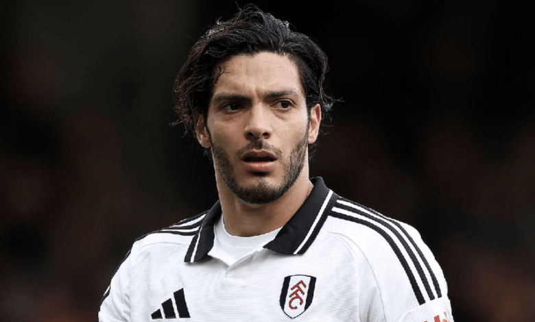 Raúl Jiménez durante un partido de FA Cup con el Fulham (Foto de Redes Sociales)
