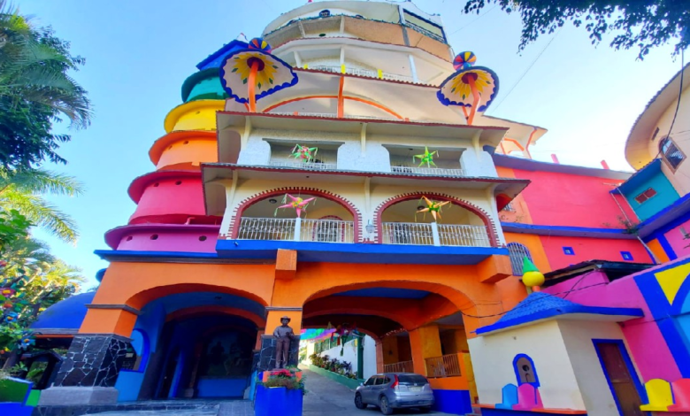 Un castillo surrealista en San Luis Potosí que guarda los secretos de la herbolaria mexicana