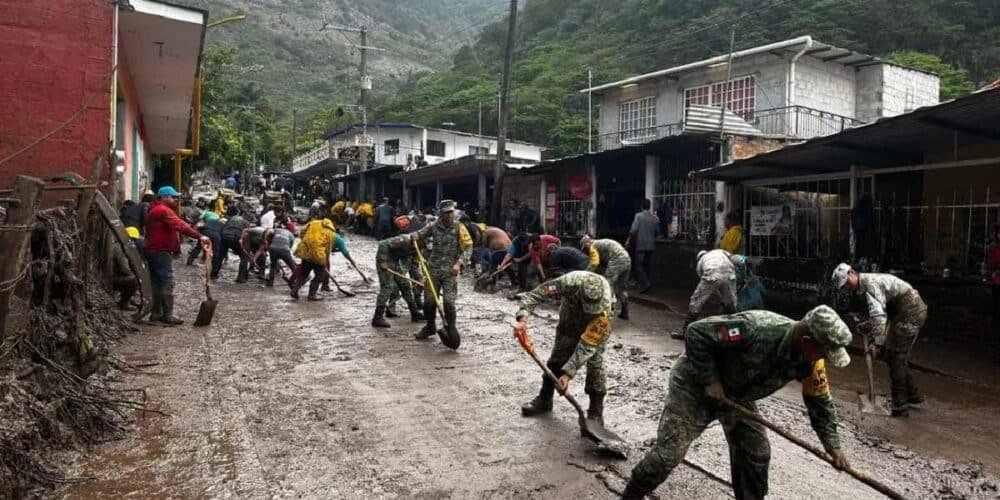 SEDENA atiende deslaves en Xalapa por huracán Erik (Foto de internet)