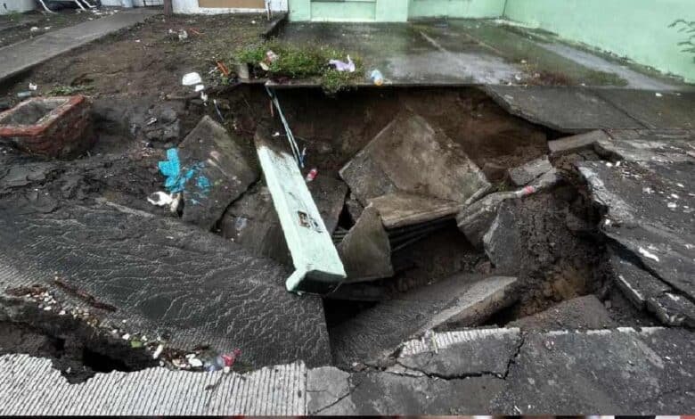Lluvias provocan socavón en calles de Veracruz (Foto de internet)