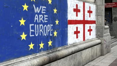 Georgia, antes considerada una transición ejemplar hacia la democracia postsoviética, enfrenta ahora un colapso en sus instituciones políticas. La oposición está encarcelada, las protestas crecen y los vínculos con Estados Unidos se debilitan./ Imagen: Misha Vignanski EFE