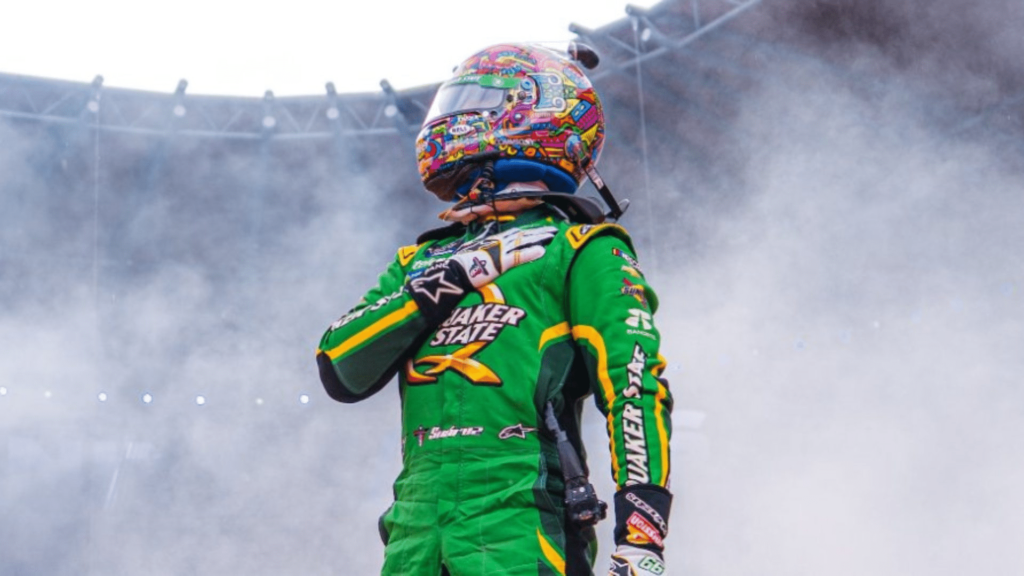 pilotos mexicanos F1 2025,Sergio Pérez futuro Fórmula 1,Rafael Villagómez Fórmula 2,Noel León Fórmula 3,mexicanos en resistencia Le Mans,pilotos mexicanos en GT,Daniel Suárez NASCAR 2025,Pato O’Ward IndyCar 2025,jóvenes pilotos mexicanos automovilismo,historia de México en Fórmula 1,pilotos mexicanos destacados 2025,mexicanos en automovilismo internacional