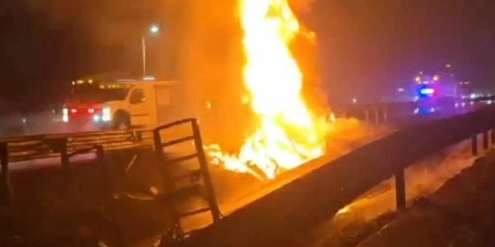 Reportan incendio de tráiler en autopista Córdoba–Veracruz (Foto de internet)