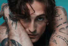 El vocalista italiano Damiano David, conocido por liderar a Måneskin, estrenó el 16 de mayo su álbum debut como solista, Funny Little Fears.
