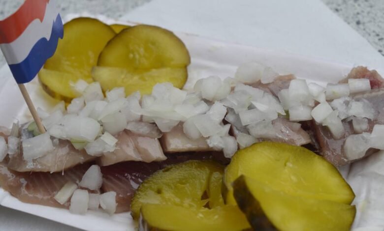El arenque crudo, símbolo del sabor holandés