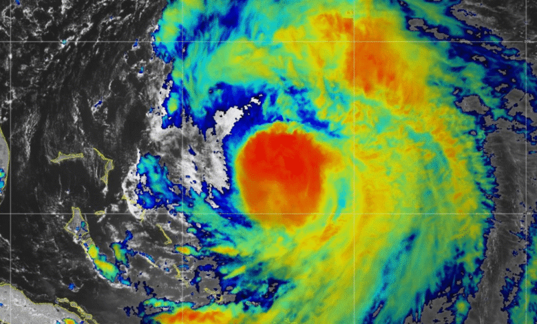 Los impactos potencialmente mortales y los posibles problemas tropicales tras el Huracán Erin