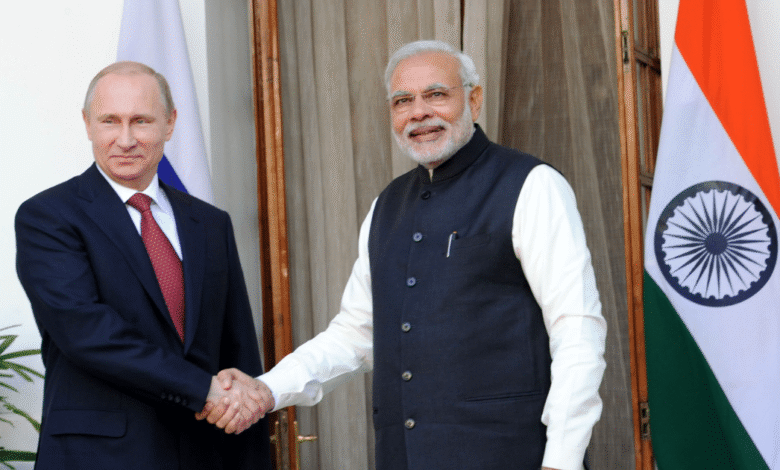 En medio de las tensiones geopolíticas que sacuden el tablero global, Moscú volvió a estrechar la mano de Nueva Delhi, defendiendo una asociación que ha resistido los embates del tiempo y los cambios de poder.