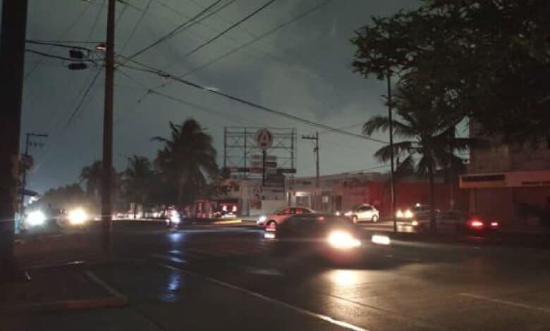 Lluvias en Veracruz dejan sin luz a varias colonias (Foto de internet)