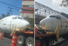 Avión en Periférico Sur genera asombro y caos vial en CDMX