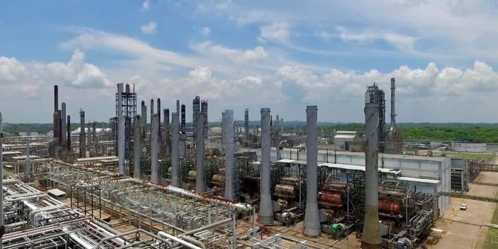 Sheinbaum anuncia reactivación petroquímica en Veracruz (Foto de internet)